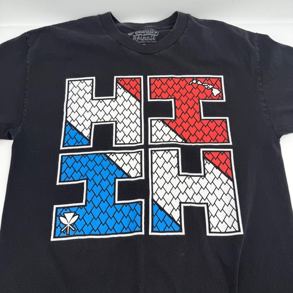 Hawaiis Finest T Shirt Men Large Black Faded Tribal Logo Graphic 2018 Crew Neck - Picture 6 of 10